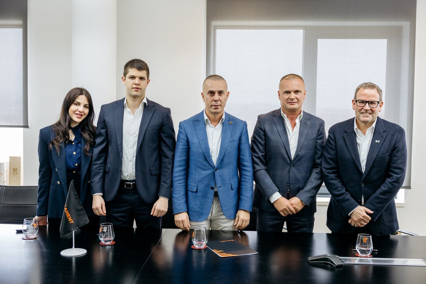 Potpisivanje franšiznog ugovora Bekamenta i Hiltona, fotografija sa bekament.com.